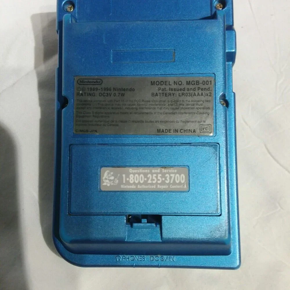 1989-1996 Nintendo GameBoy Pocket Color Teal Blue MGB-001 Game WORKS!